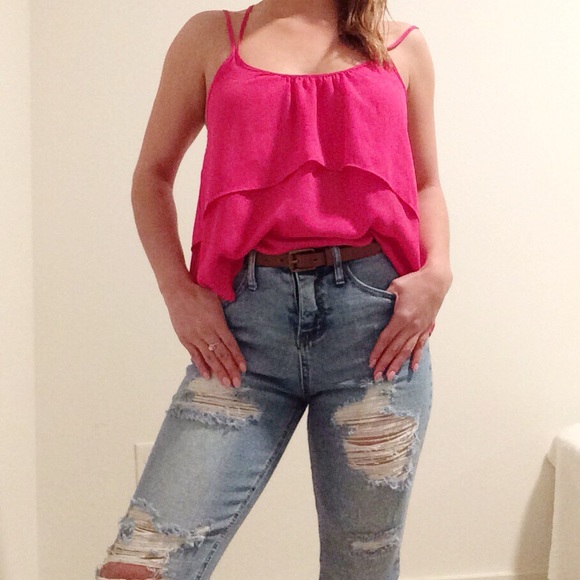 ❇️3/$30❇️ F21 || Hot Pink Crossback Ruffle Tank Top - Picture 3 of 8